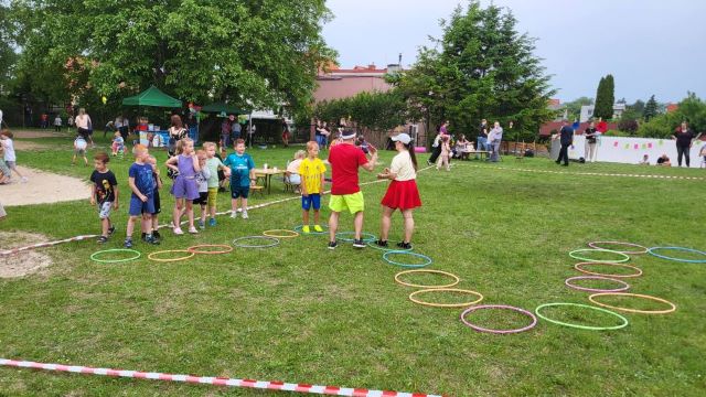 pani iza piknik