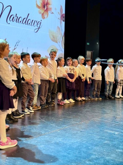 sloneczniki spiewaja na den